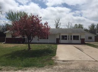 229 W Willow Rd, Andover, KS 67002