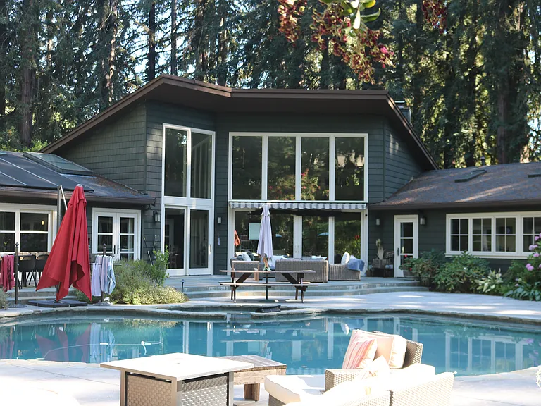 Redwood Ln — Photo 2