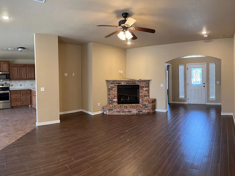 9313 Buccola Ave — Photo 3