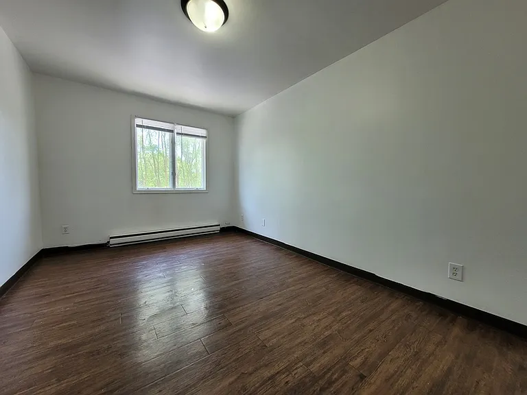 1113 Geneva Rd #2 — Photo 6