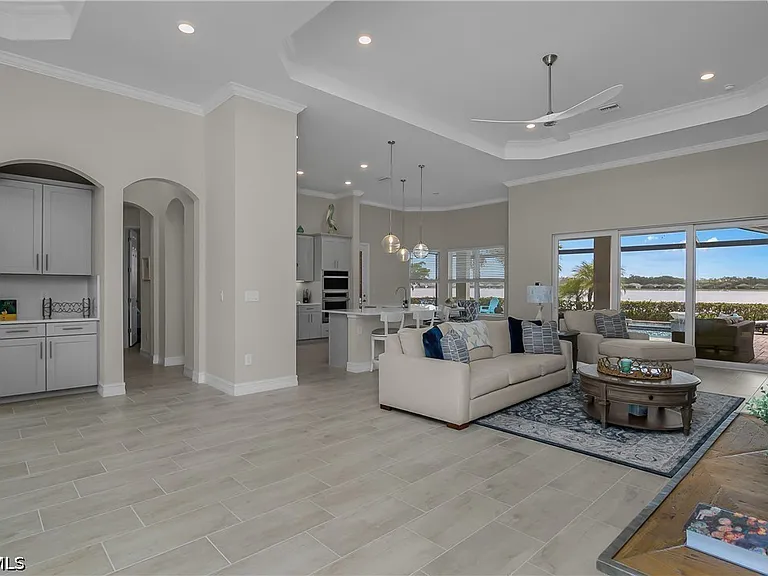 14870 Blue Bay Cir — Photo 9