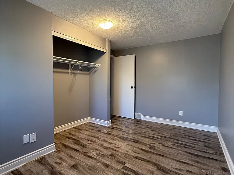 255 Northlake Dr #6 — Photo 7