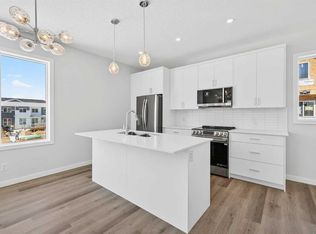 132 S Red Embers Link NE #828, Calgary, AB T3N 2X8