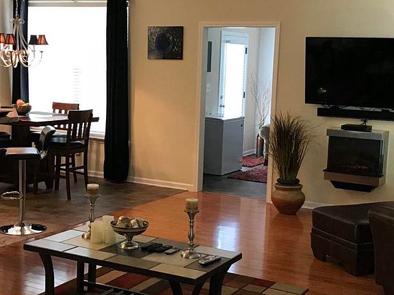 3rd image of 7209 Oakfield Ln #31