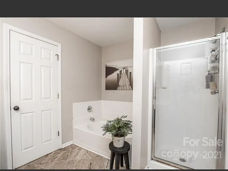 7138 Tom Castain Ln — Photo 11