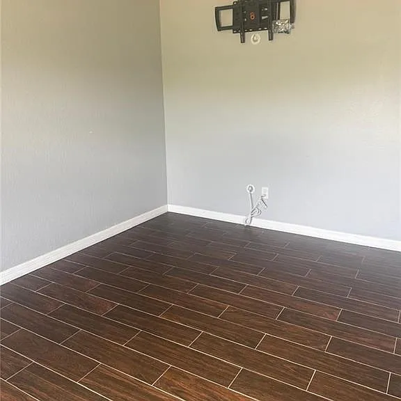 1917 NW 12th Ave — Photo 15
