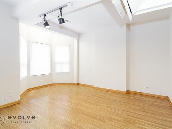 3rd image of 873 W Lill Ave #875C3