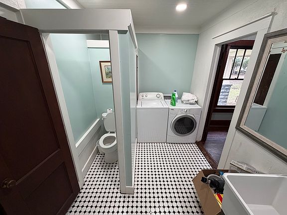 2nd image of 211 Teurlings Dr