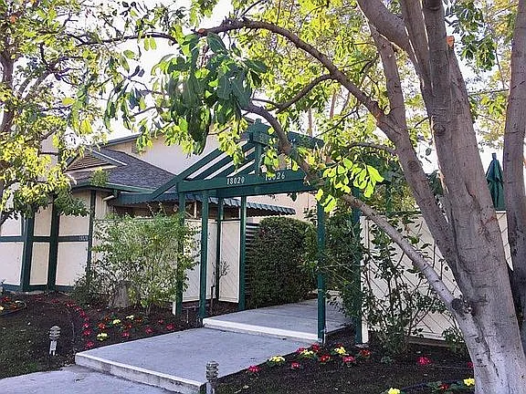 18020 Burbank Blvd #6