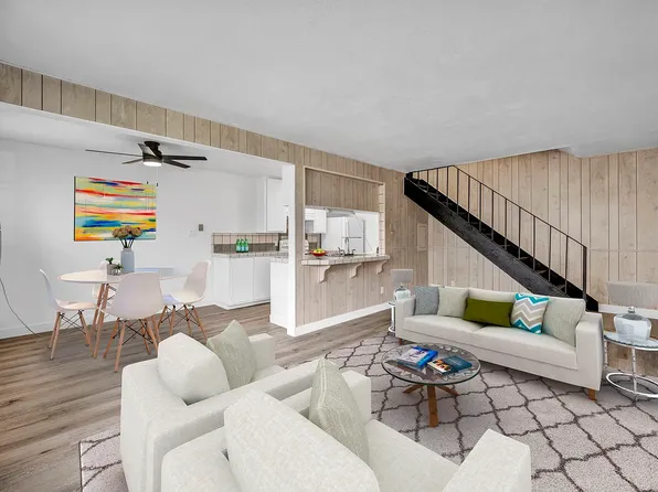 681 Oakwood Dr APT 2, Sparks, NV 89431