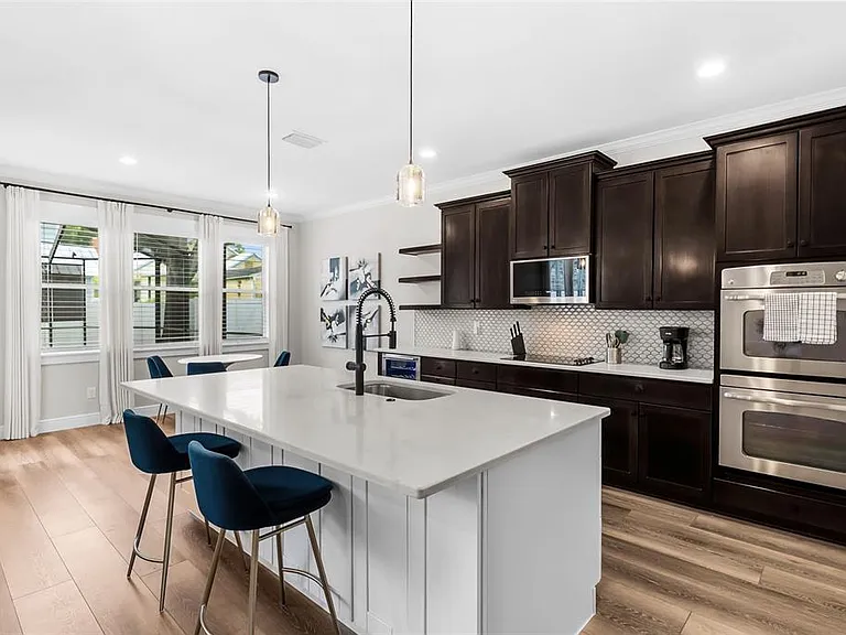 2915 W Bay View Ave — Photo 13