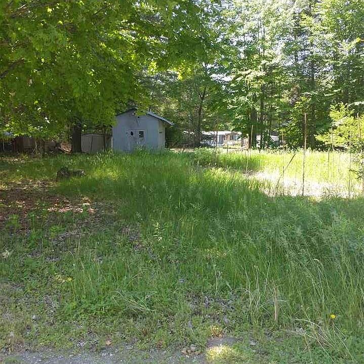 2nd image of 10 Hoffman Dr