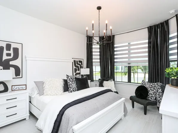 1937 Yellowfin Cir, Naples, FL 34114