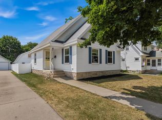 143 Harrison AVENUE, Waukesha, WI 53186
