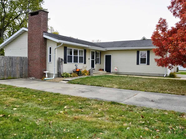 206 & 210 E Smith St, Colchester, IL 62326