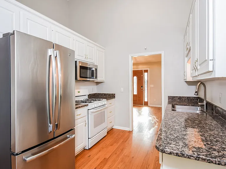 301 Saddle Wood Dr — Photo 10