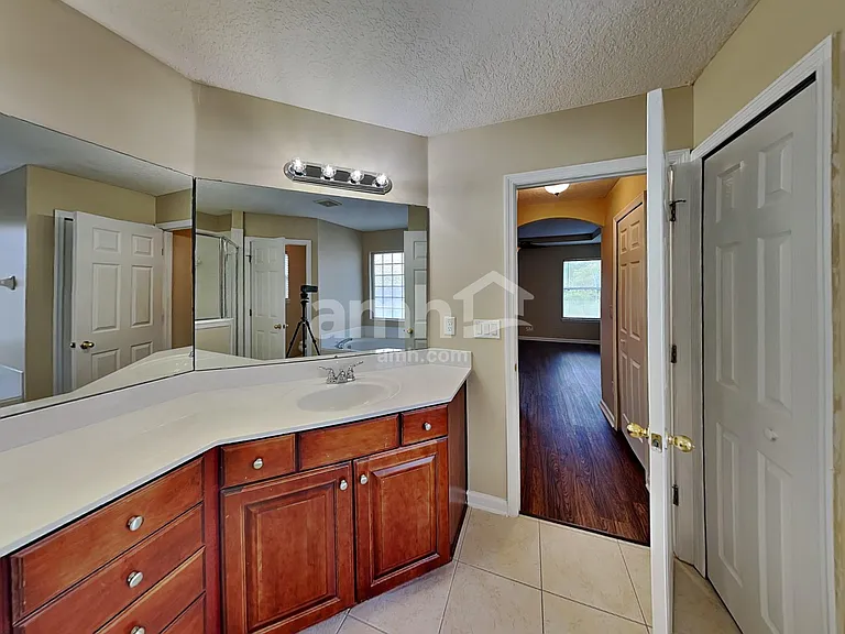 729 Porto Cristo Ave — Photo 12
