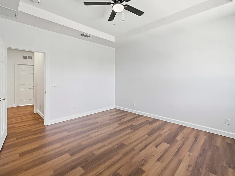 4648 Silver Saw Ln — Photo 17