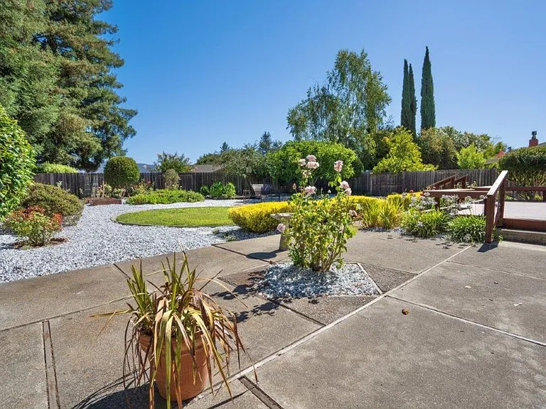 1512 Mosswood Dr — Photo 22