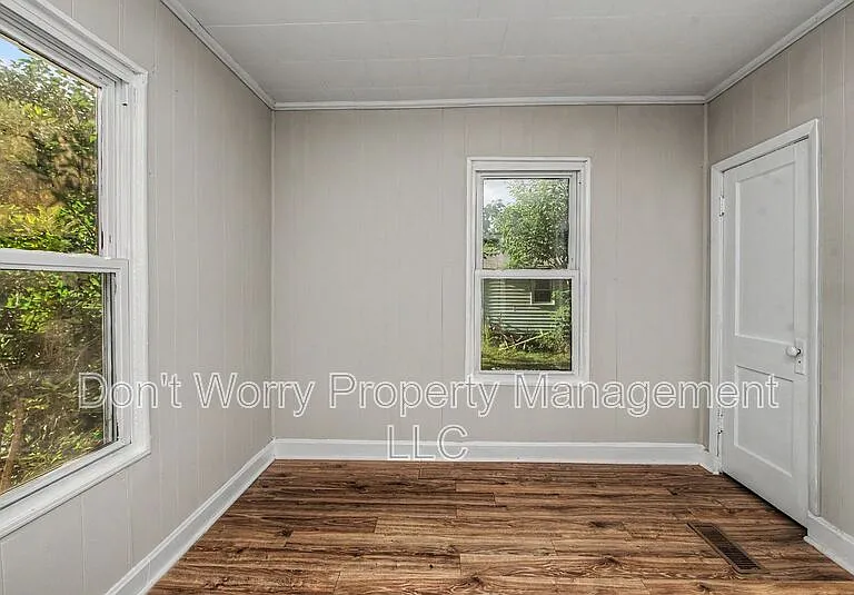 301 N 7th Ave — Photo 4