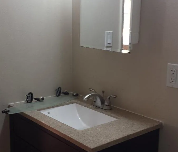 2nd bathroom