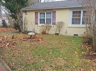 413 Trenton Ct, Wallingford, PA 19086