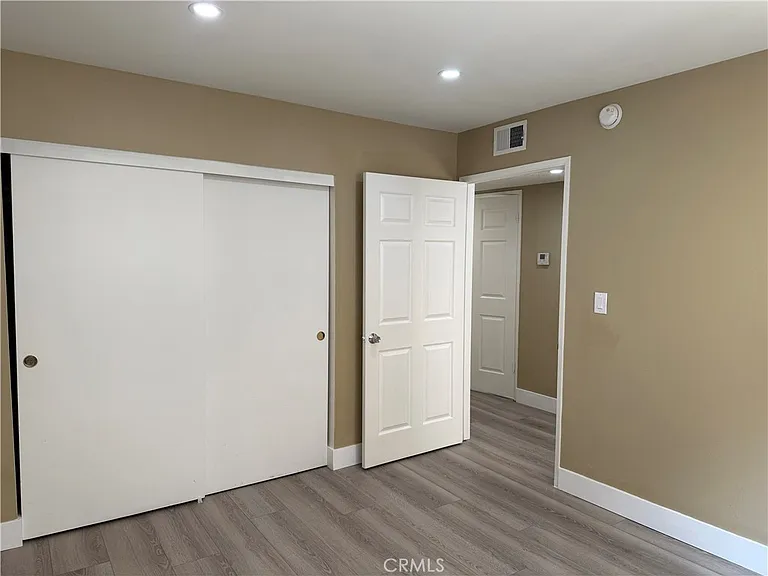 219 E Maple St #2 — Photo 8