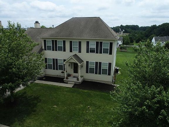 2nd image of 44 Wick Dr