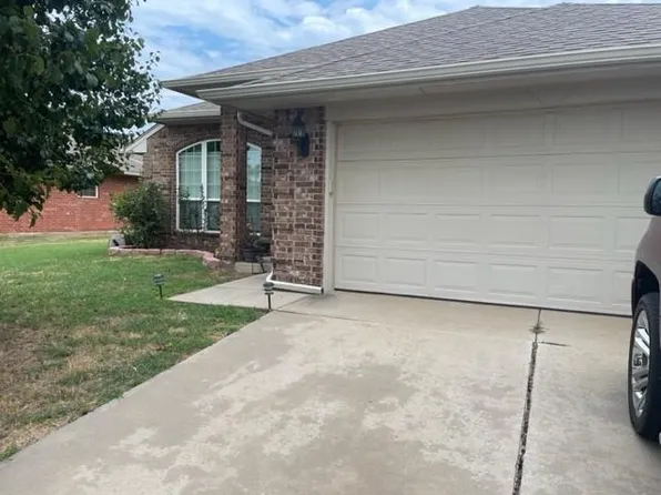 7912 Breezewood Dr, Oklahoma City, OK 73135