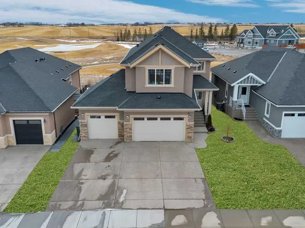 636 N Muirfield Cres, Wheatland County, AB T0J 1Y1