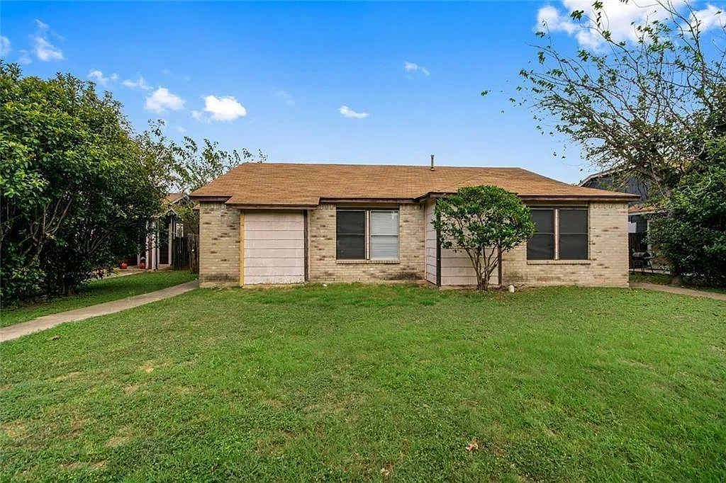 2 bed, 850 sqft, $1,395 — Photo 1