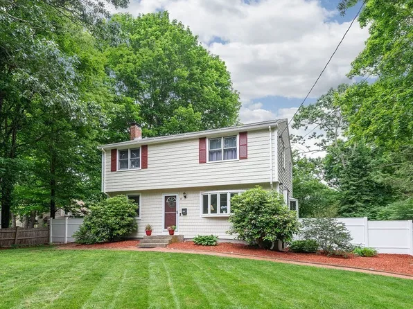 8 Edgewood Rd, Sharon, MA 02067
