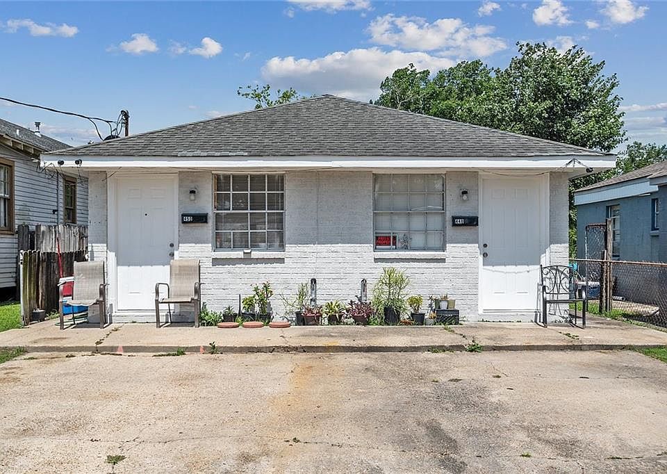 1st image of 448-50 Westwood Dr