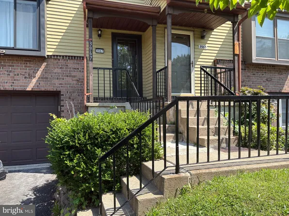 3967 Gloucester Ct, Bensalem, PA 19020