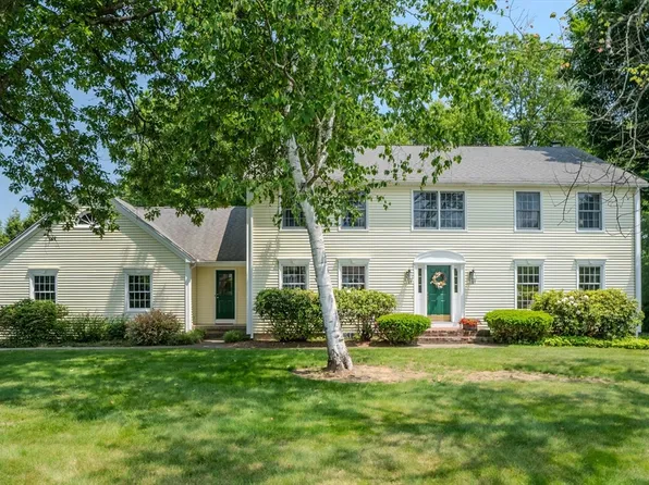 393 Green Hill Rd, Longmeadow, MA 01106