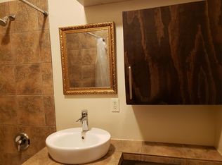 964 N 27th St APT 102, Milwaukee, WI 53208