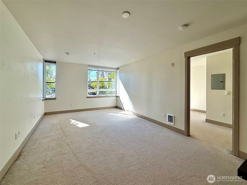 5th image of 4547 8th Avenue NE #204