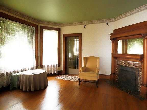 Living room cozy fireplace 