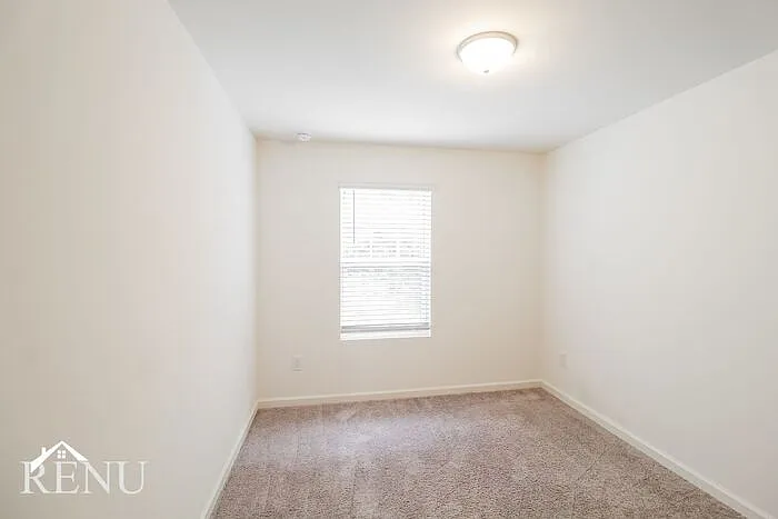 3108 Calcutta St — Photo 14
