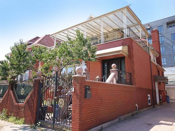 34 Amherst St #1, Brooklyn, NY 11235