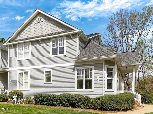 157 Summit Oaks Ln, Holly Springs, NC 27540