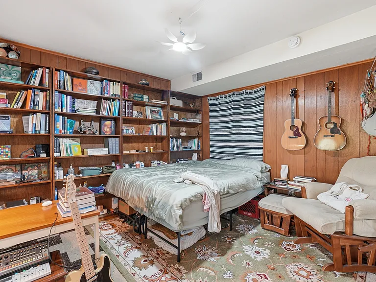 8817 Patricia Ct — Photo 7
