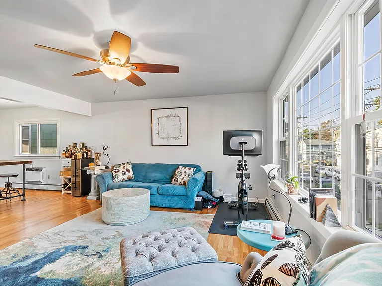 290 Randolph Ave #2 — Photo 9