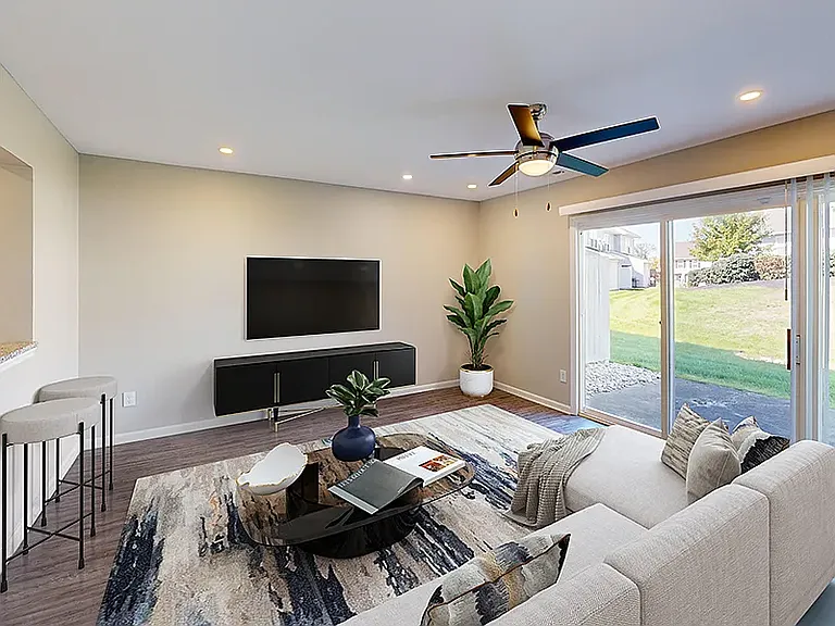 Fairfield Lakes Townhomes — Photo 5
