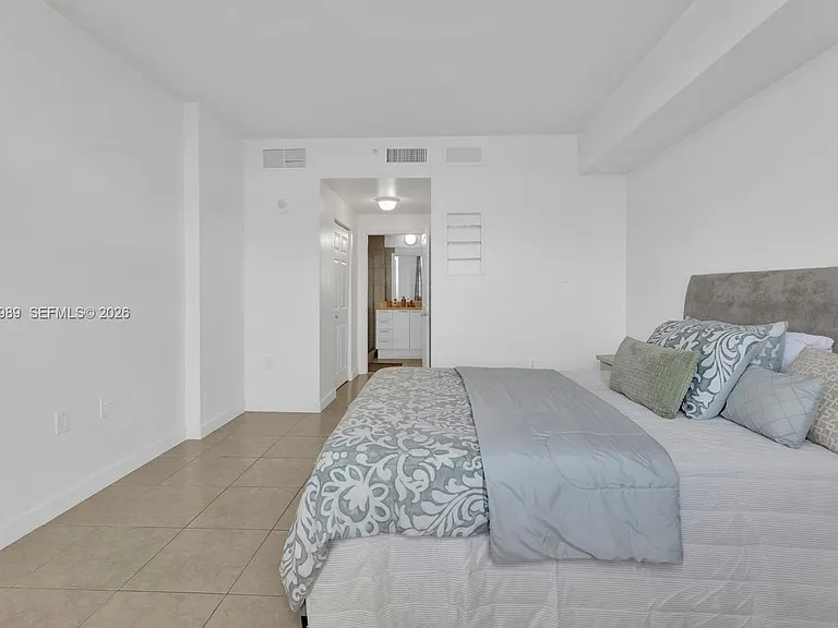 140 S Dixie Hwy #403 — Photo 15
