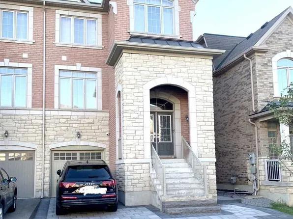 10 Earl Goodyear Rd, Markham, ON L6C 0T6