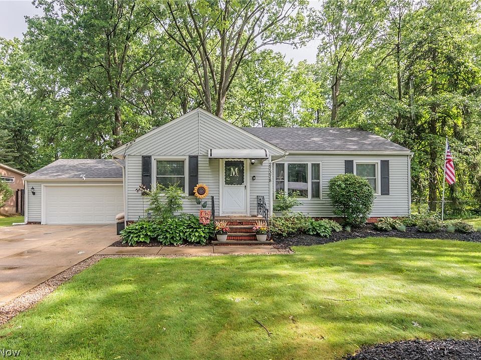 1st image of 27378 Dunford Ave