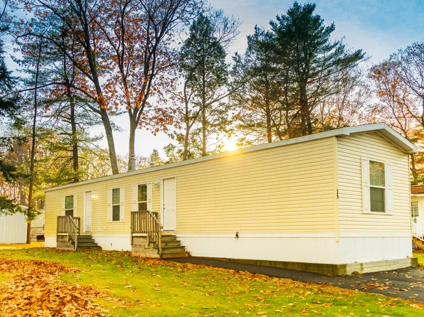 29 Candy Lane, Brunswick, ME 04011