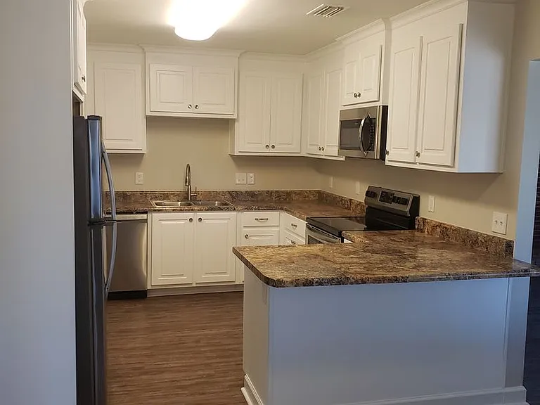301 Minnesota Ave — Photo 6