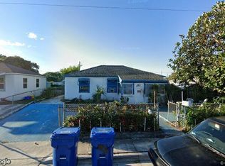 817 W 3rd St, Riviera Beach, FL 33404